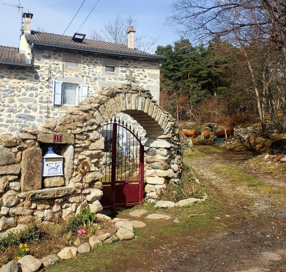 La Chabanade Acomodação com café da manhã Saint-Pierre-Eynac Exterior foto